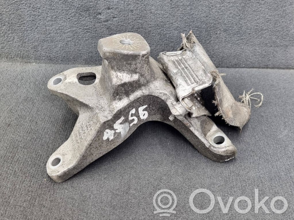 Audi S5 Engine mounting bracket 