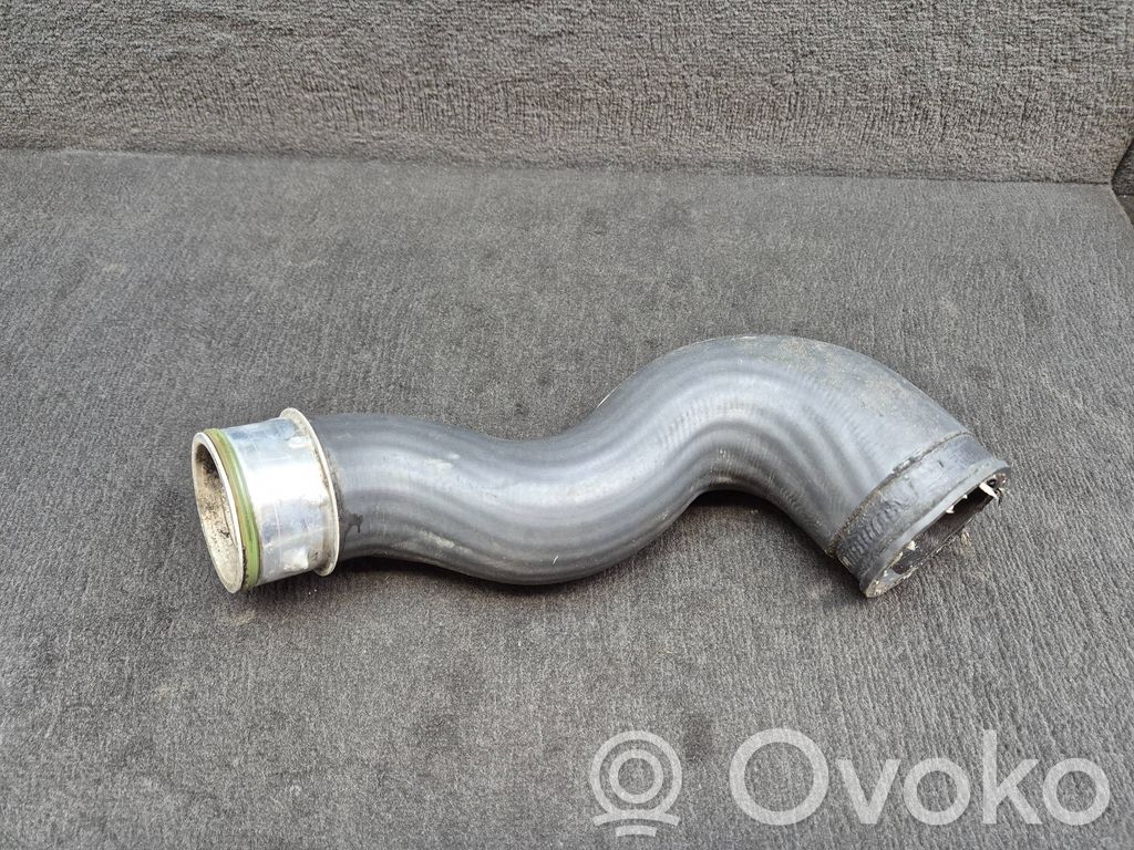 Audi A4 S4 B6 8E 8H Wąż / Rura intercoolera 