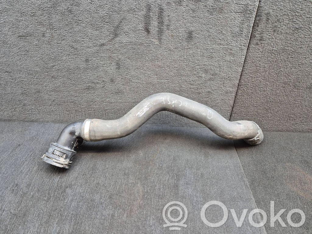 Audi Q7 4L Engine coolant pipe/hose 