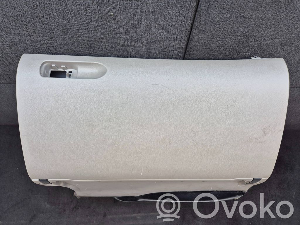 Audi A4 S4 B7 8E 8H Schowek deski rozdzielczej / Komplet 