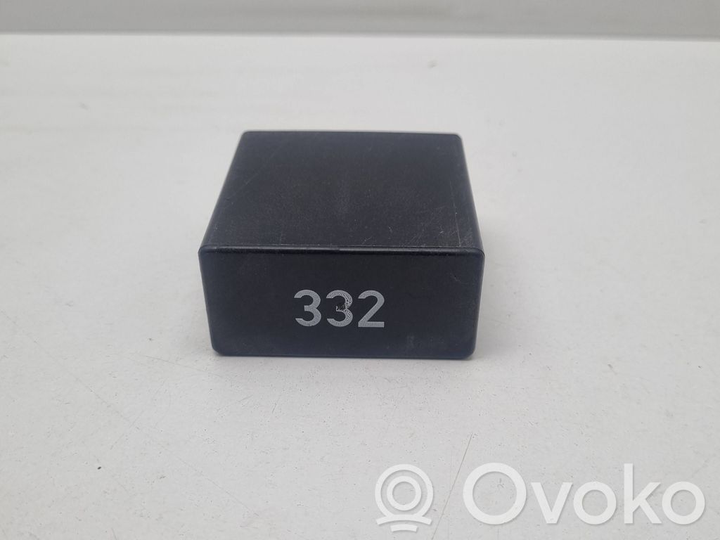 Audi 80 90 S2 B4 Muu rele 