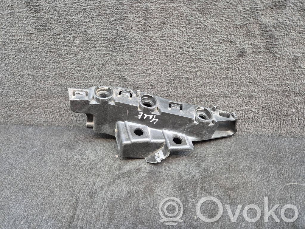 Audi Q7 4M Front bumper mounting bracket 