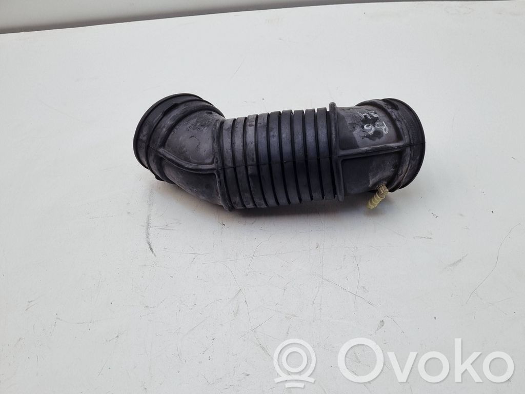 Audi A4 S4 B6 8E 8H Ilmanoton kanavan osa 