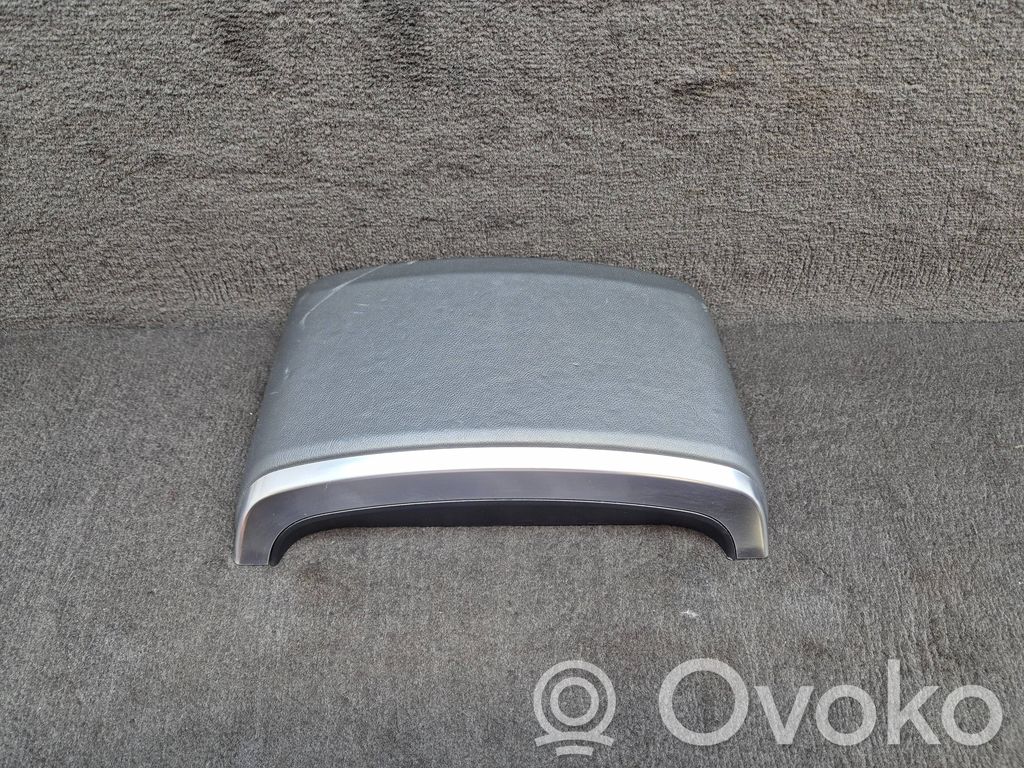 Audi Q8 Reposabrazos 