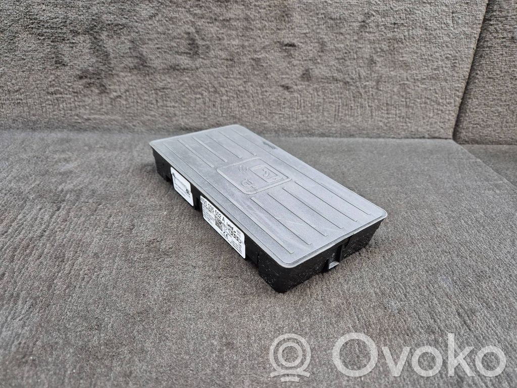 Audi Q8 Wireless charging module 