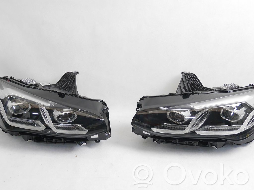 BMW 2 Active Tourer U06 Headlights/headlamps set 