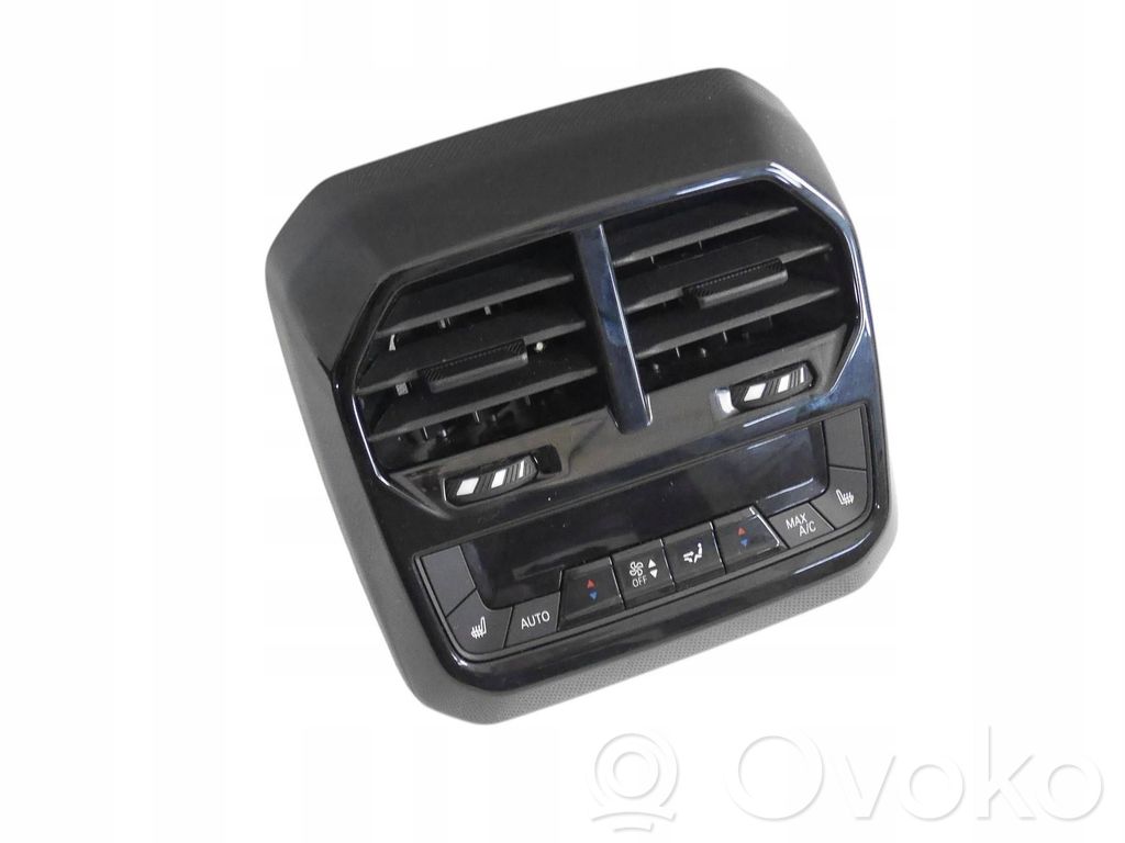 BMW iX Rear air vent grill 