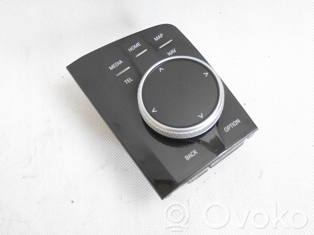 BMW X5 G05 Head unit multimedia control 