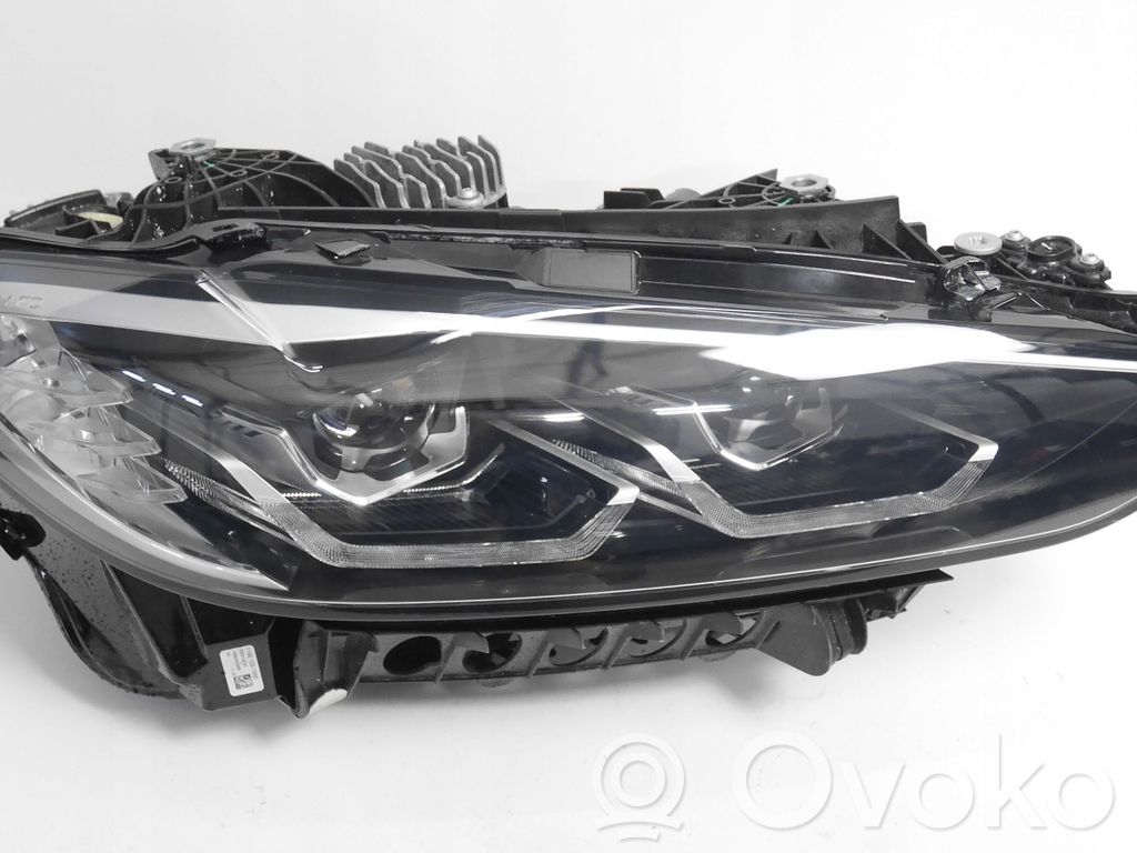 BMW 5 G30 G31 G38 Lampa przednia 