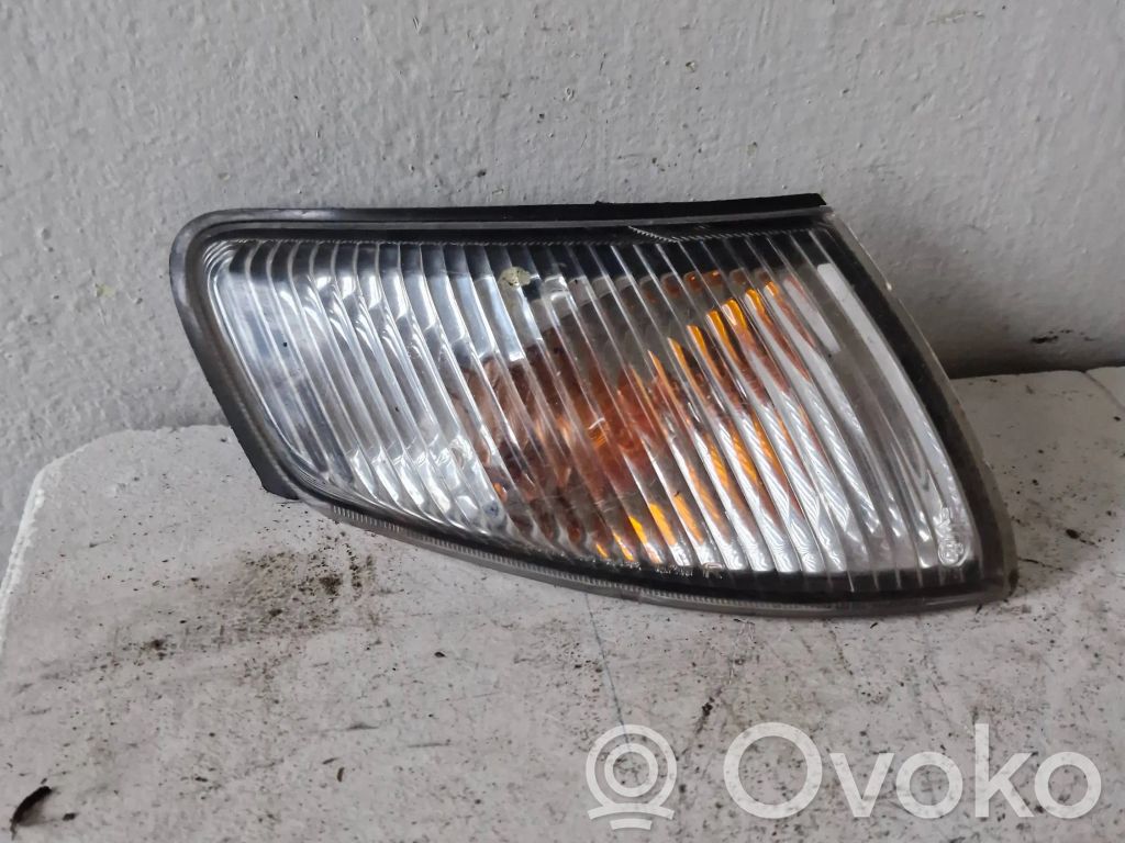 Mazda 626 Etusuuntavilkku 
