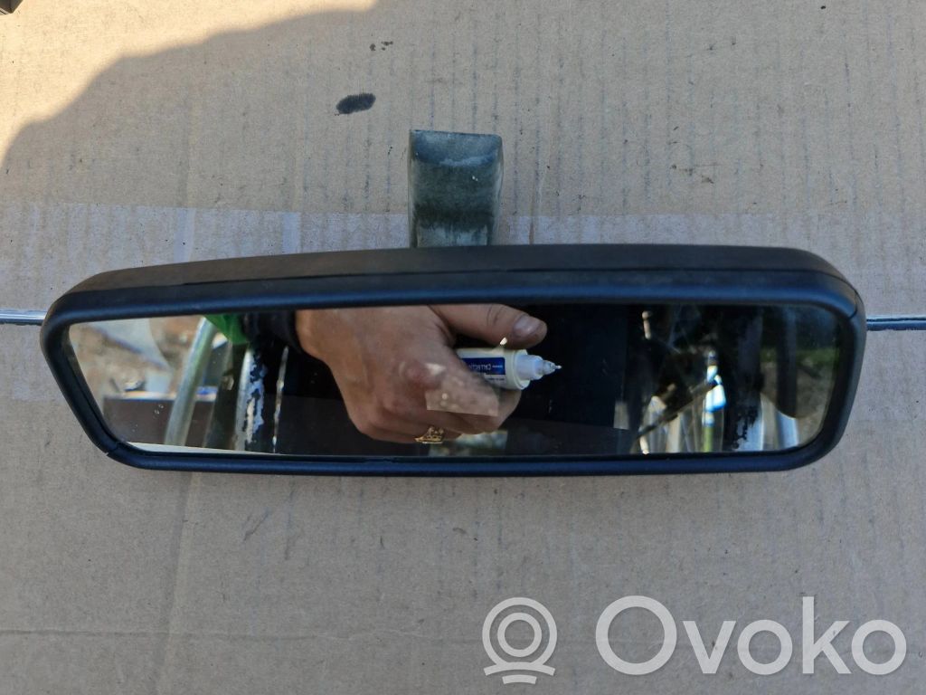 Rear view mirror (interior)