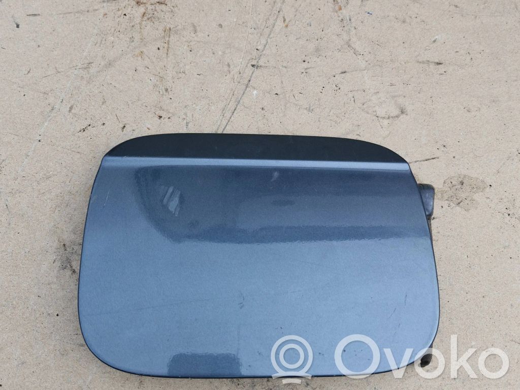 Audi A4 S4 B7 8E 8H Degalų bako dangtelis 