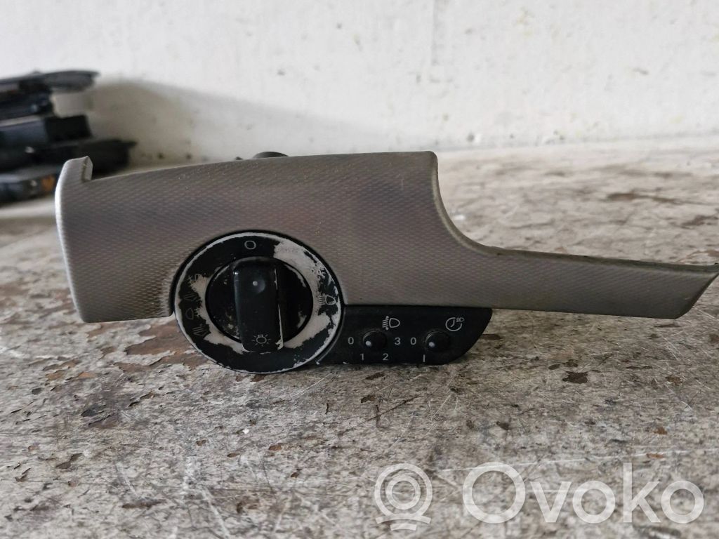 Audi A4 S4 B6 8E 8H Interruptor de luz 