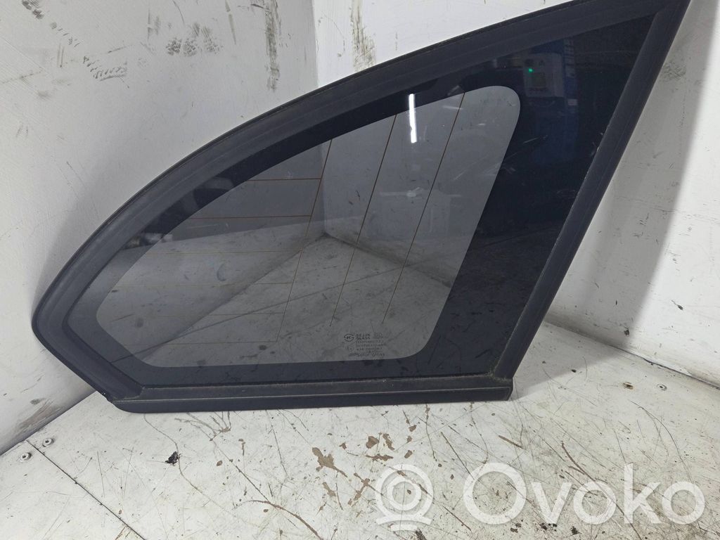 Rear side window