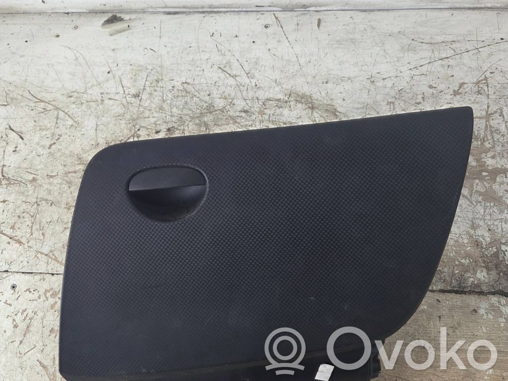 Seat Altea Daiktadėžė 
