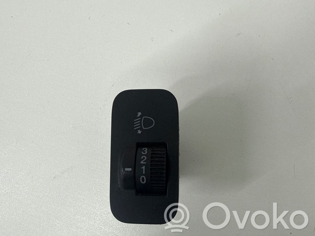 Headlight level height control switch   M20010,AP119,HJSS5A