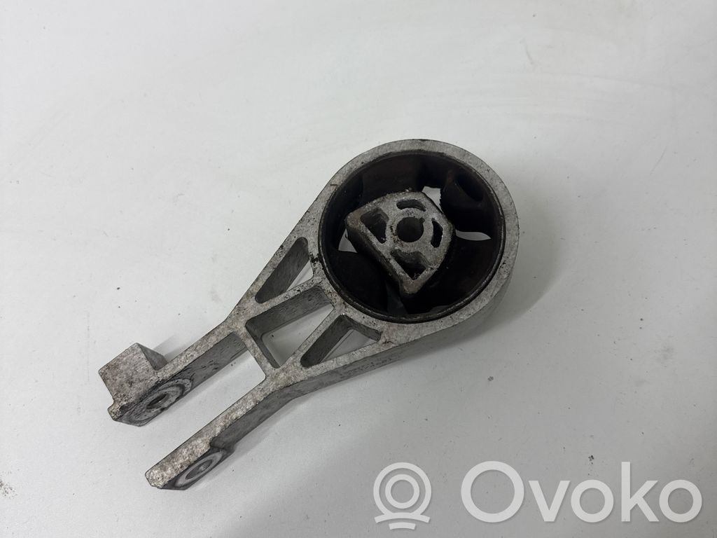 Opel Corsa E Soporte de montaje de la caja de cambios 