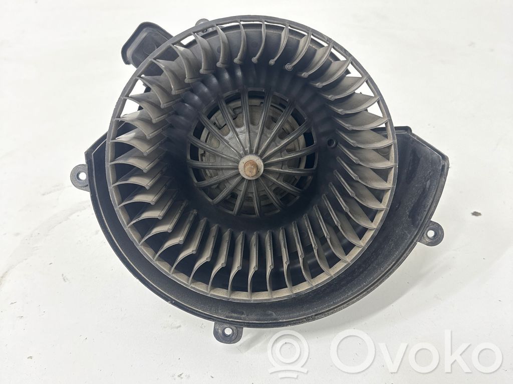 Opel Zafira A Lämmittimen puhallin 