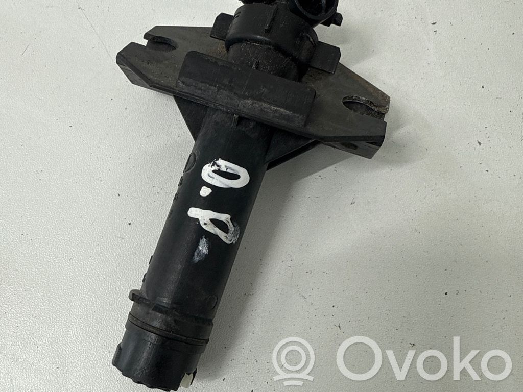 Audi Q3 8U Dysza spryskiwacza lampy przedniej 