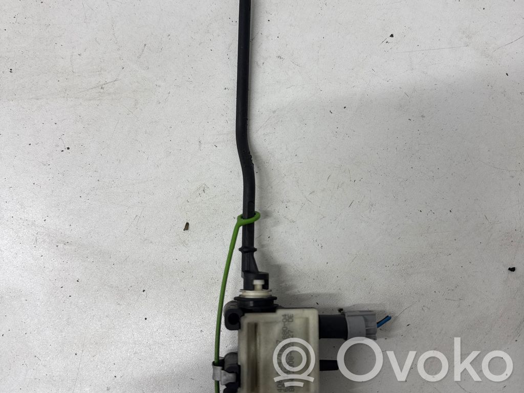 BMW 3 E90 E91 Siłownik klapki wlewu paliwa 