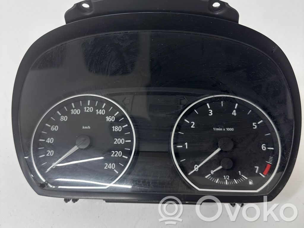 BMW 1 E81 E87 Spidometrs (instrumentu panelī) 