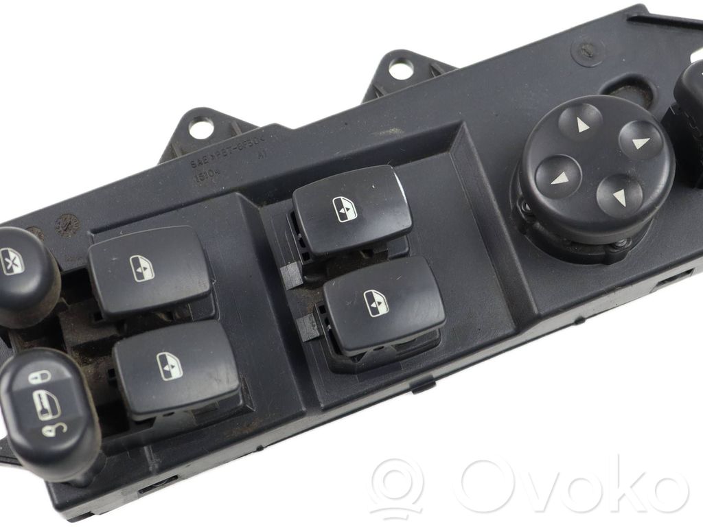 Chrysler Pacifica Electric window control switch 