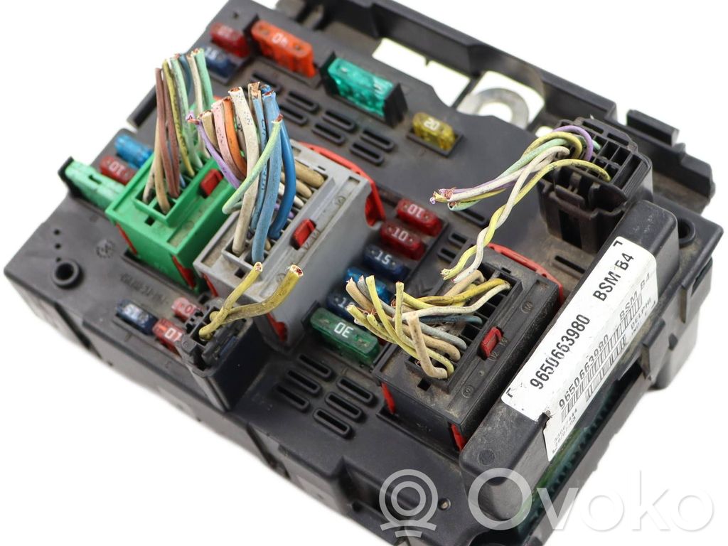 Peugeot 307 Fuse module 