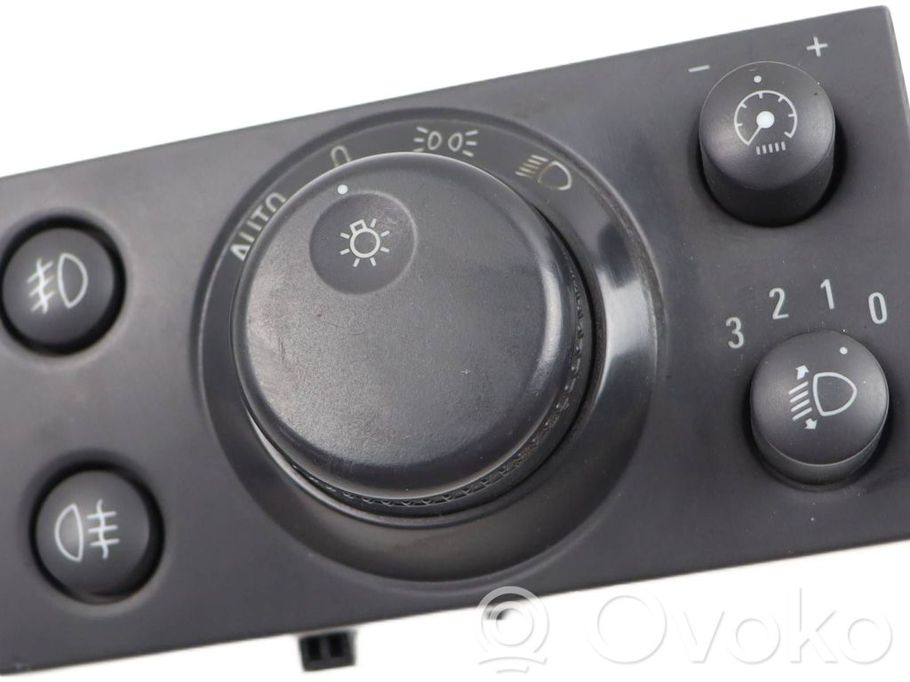 Opel Vectra C Light switch 