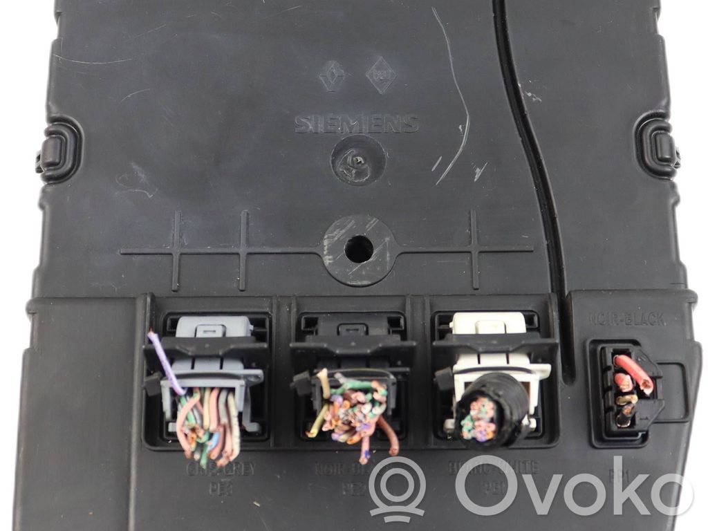 Renault Megane II Fuse module 