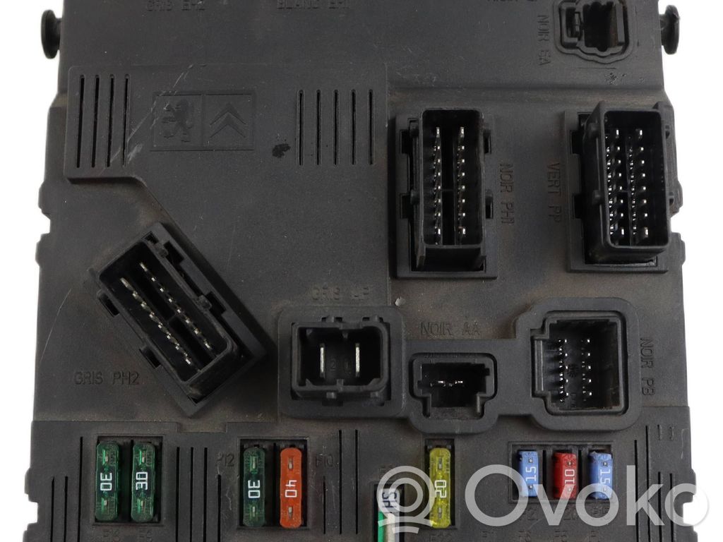 Citroen C3 Fuse module 