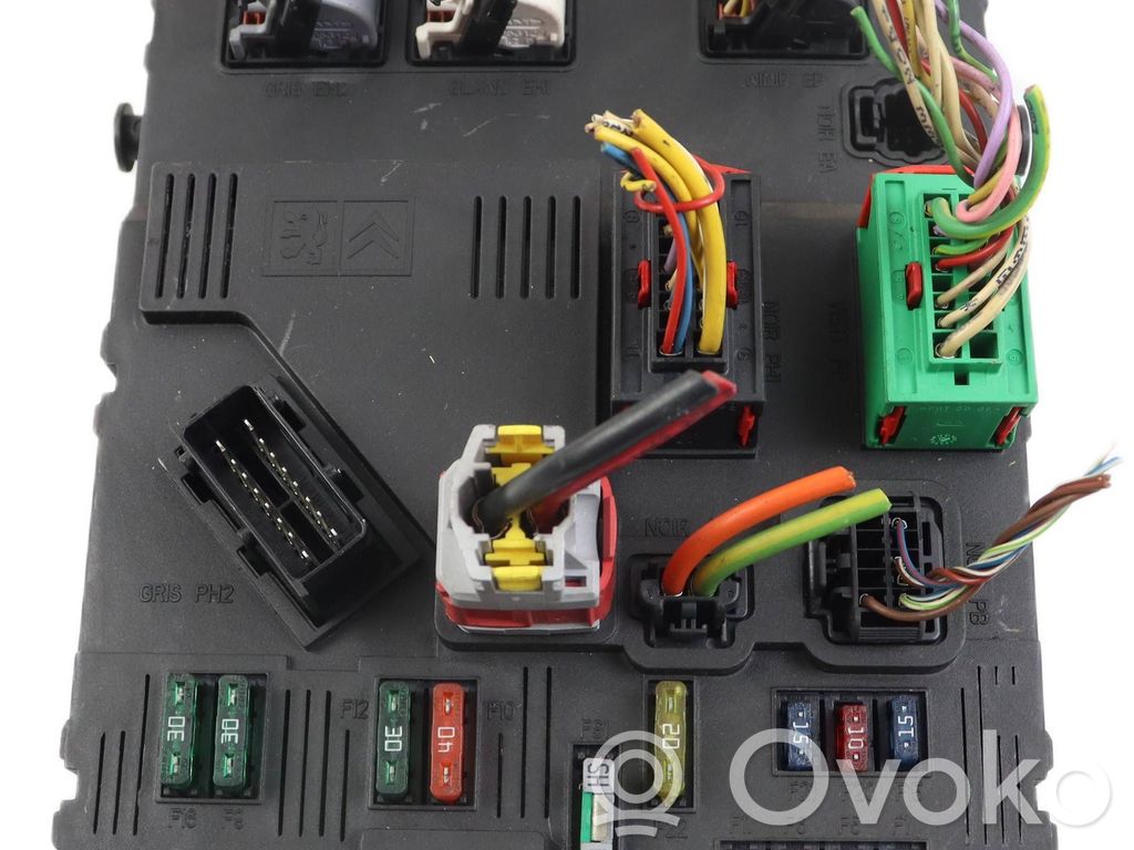Peugeot 206 Fuse module 