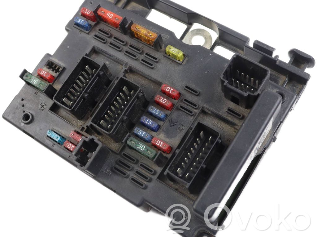 Peugeot 307 Drošinātāju bloks 