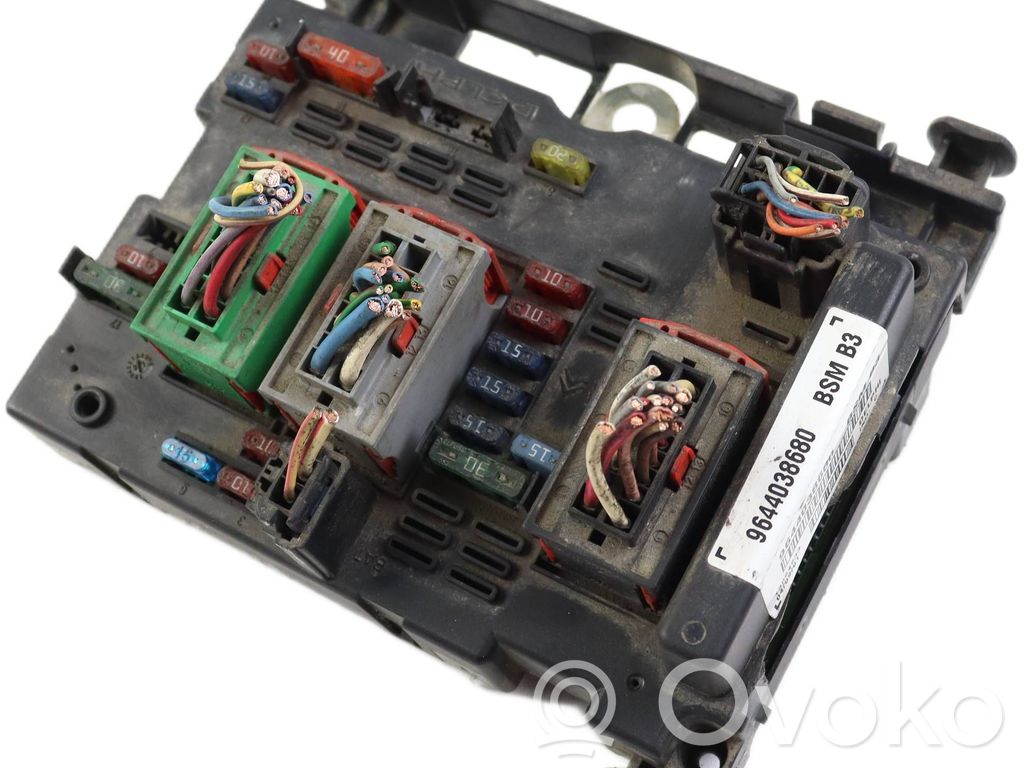 Peugeot 307 Fuse module 