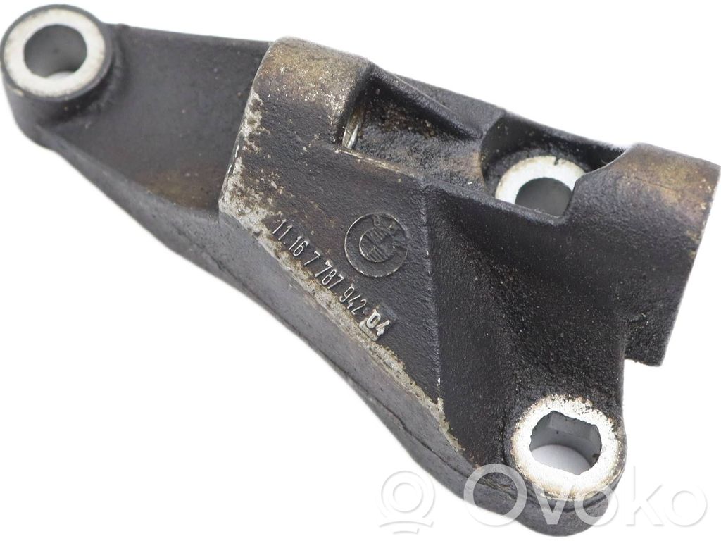 BMW 5 E60 E61 Engine mounting bracket 