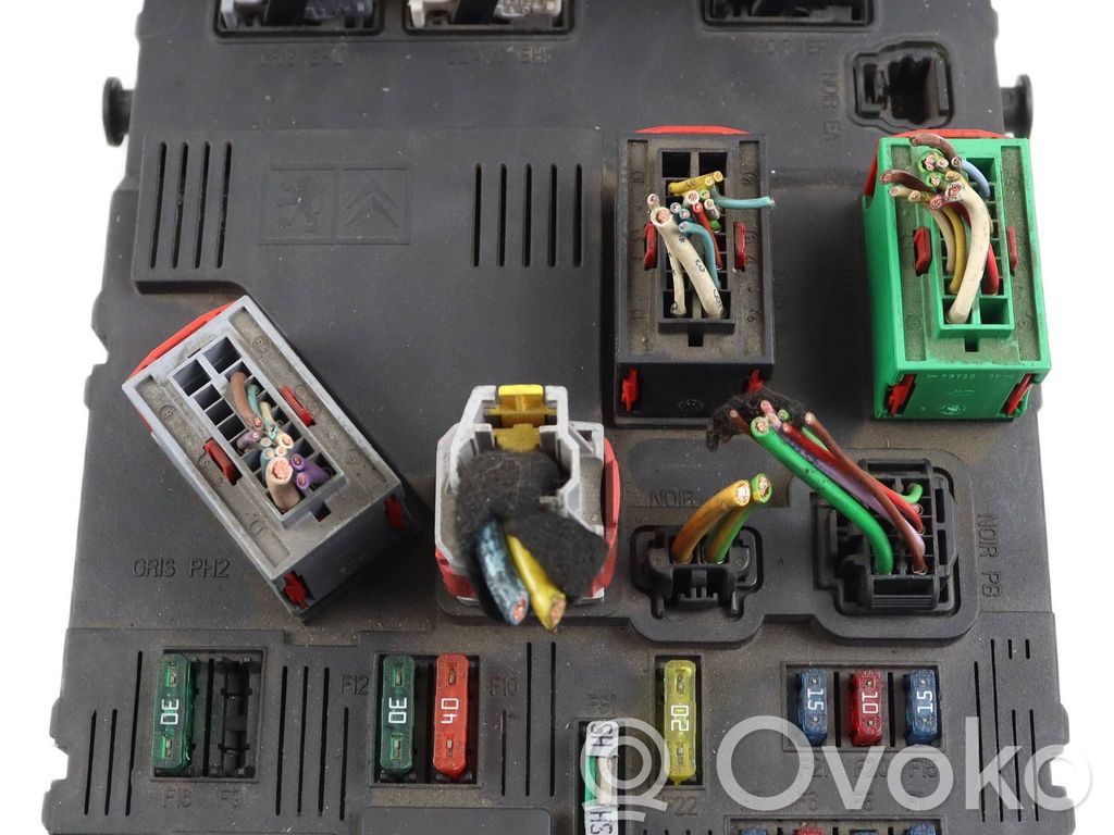 Citroen C3 Fuse module 