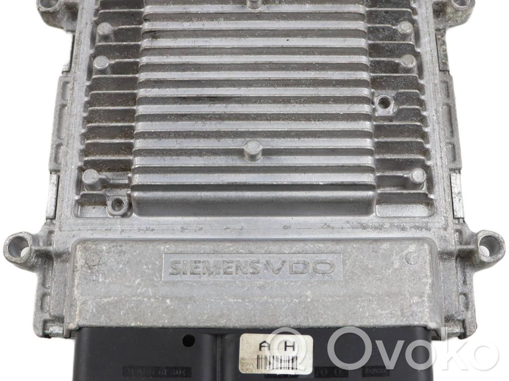 KIA Carens II Komputer / Sterownik ECU silnika 