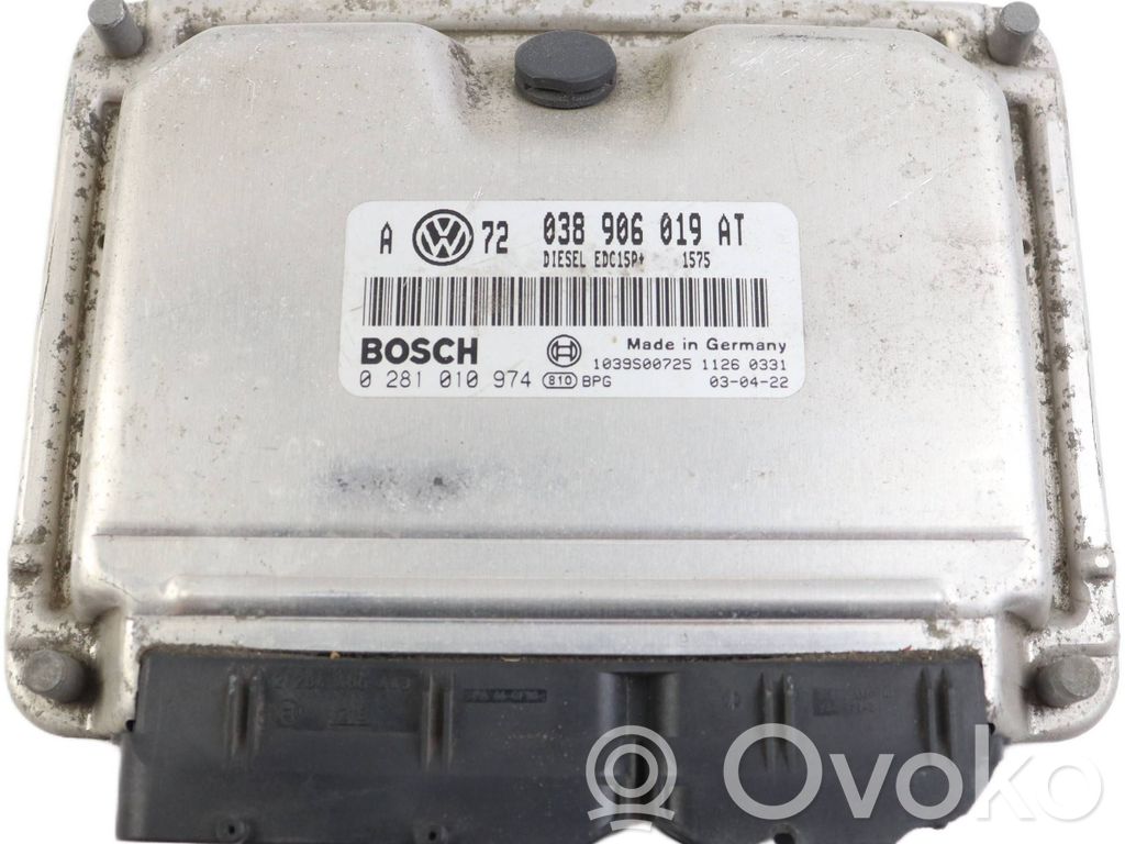 Volkswagen Golf IV Engine control unit/module 
