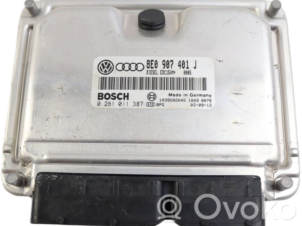 Volkswagen PASSAT B5.5 Unitate/modul de control motor 