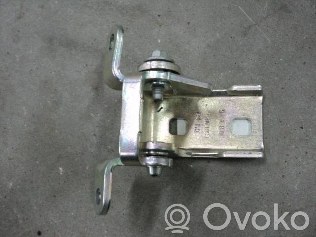 Front door upper hinge   13281820,D65423