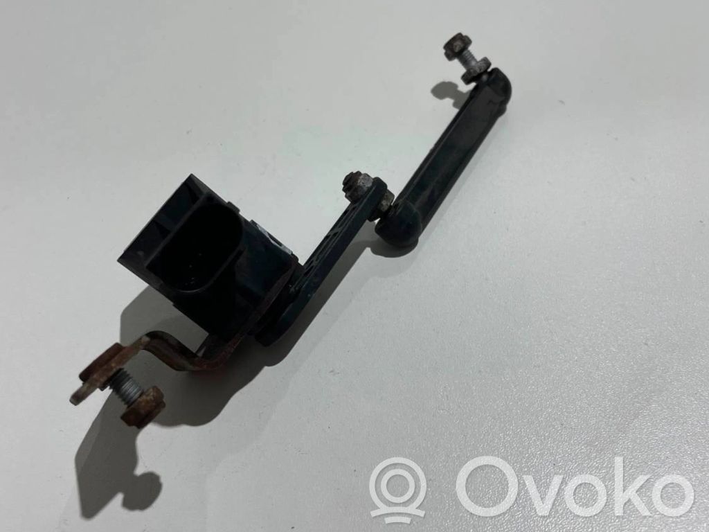 Front height sensor lever   6784700