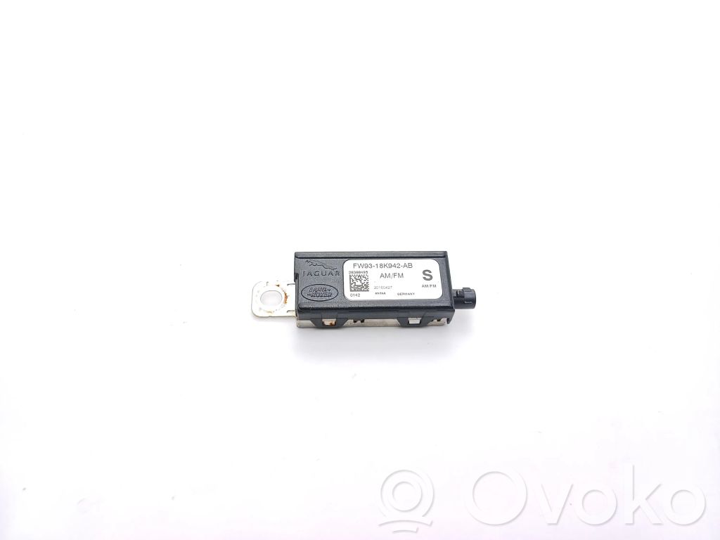 Jaguar XE Antenos stiprintuvas 