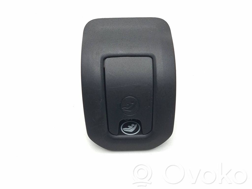 Cubierta ISOFIX   8U0887233B