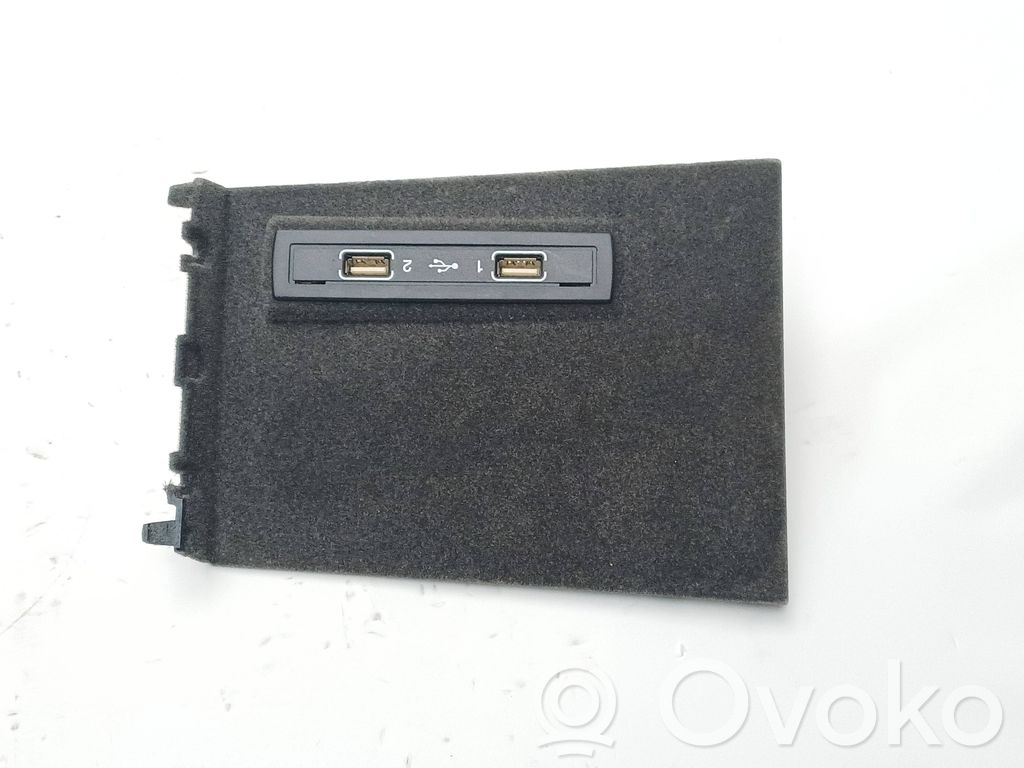 Mercedes-Benz ML W166 Enchufe conector USB 