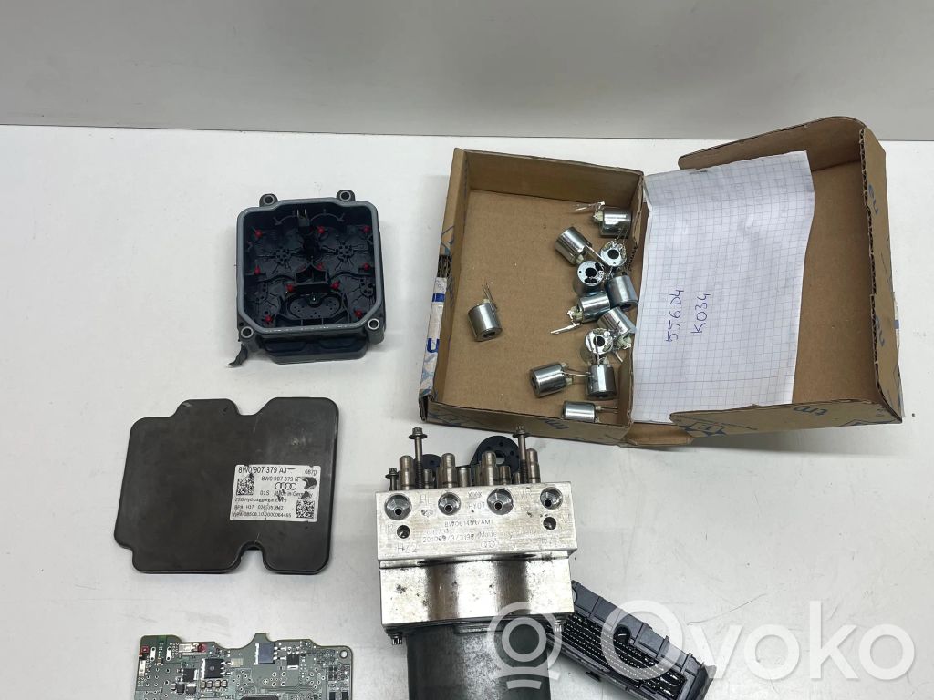 Audi A4 S4 B9 8W ABS Blokas 