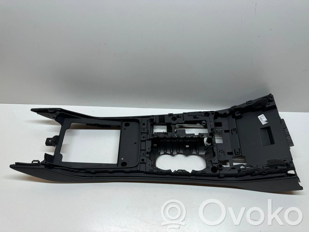 Audi Q7 4M Consola central 