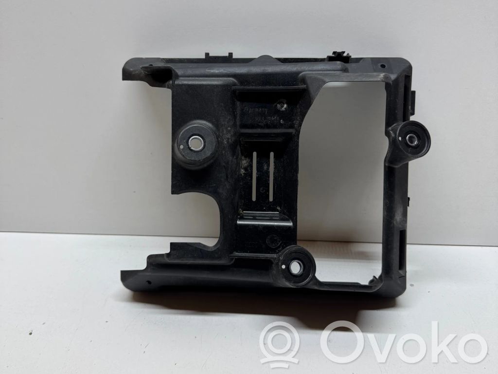 Audi Q7 4M Engine control unit holder 