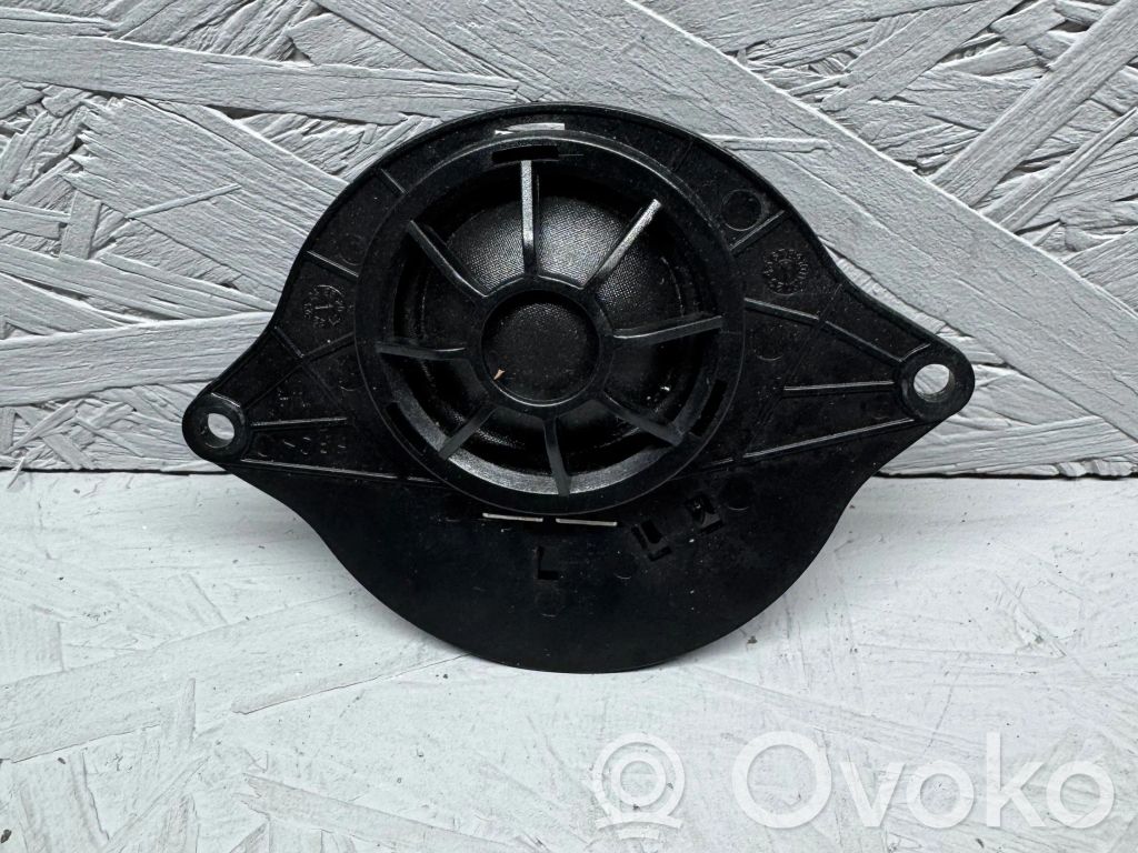 Audi A4 S4 B9 Panel speaker 