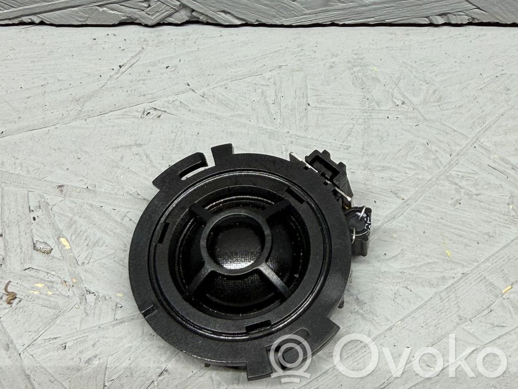 Audi A4 S4 B9 8W High frequency speaker in the rear doors 
