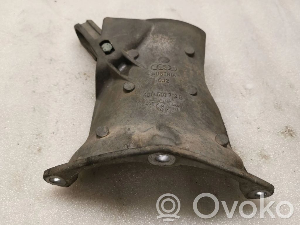 Audi A8 S8 D2 4D Rear differential/diff mount bracket 
