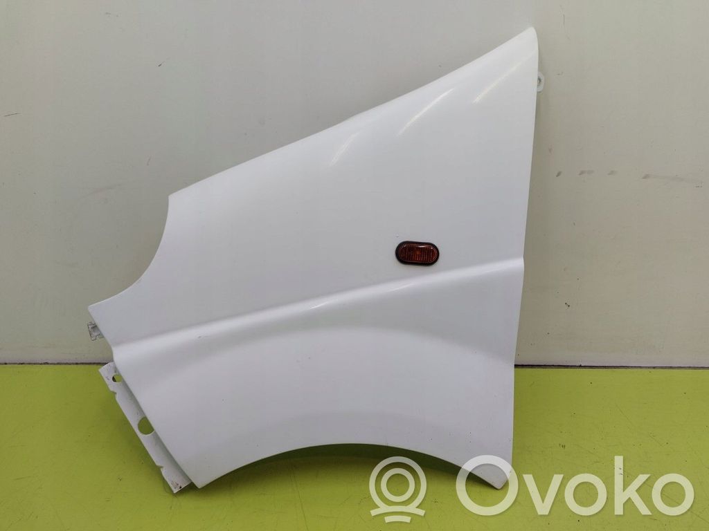 Opel Vivaro Guardabarro 